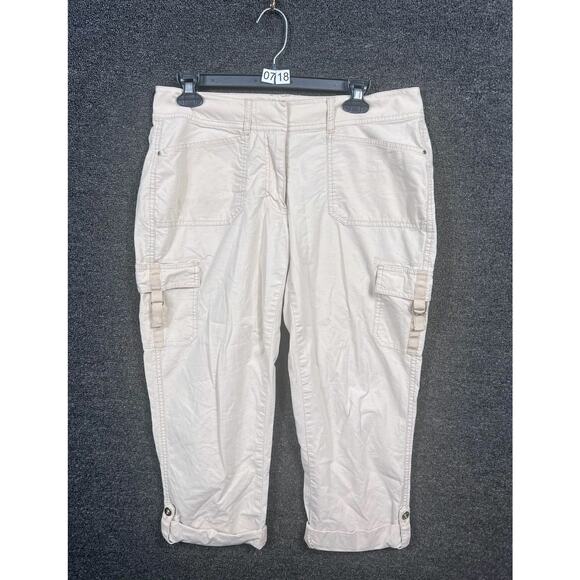 White House Black Market Pants - White House Black Market Khaki Cropped Cargo Pants Womens Size 8 Denim Mid Rise